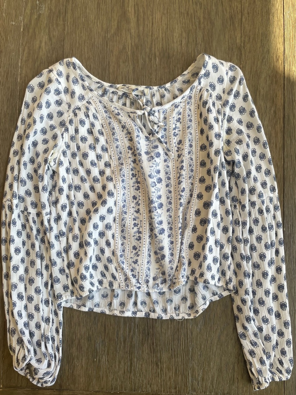 Hollister floral top